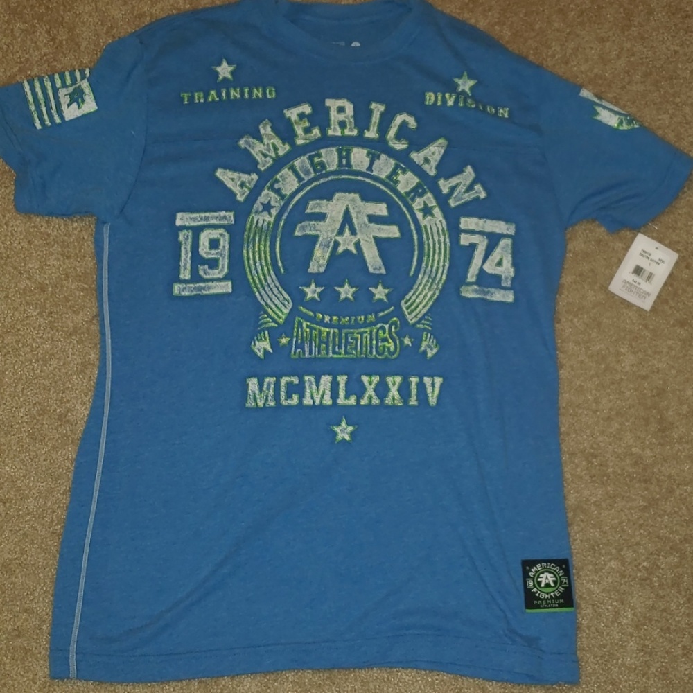 Mens Size Large American Fighter T-shirt